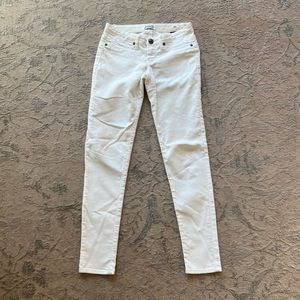 Stitch’s White Skinny Jeans